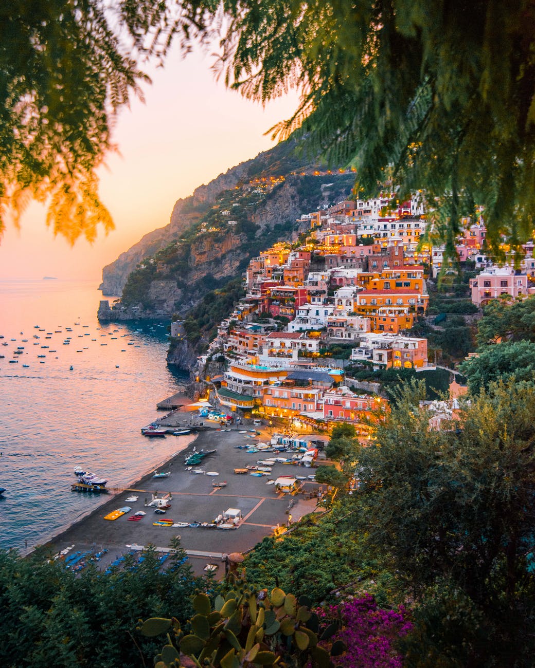 pexels-photo-3225528-1 colorful cliffside village